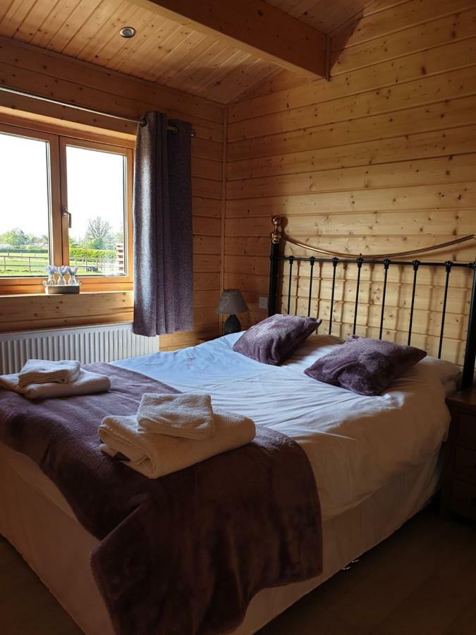 Ruth'S Retreat Country Retreat With Private Hot Tub Villa Shrewsbury Kültér fotó